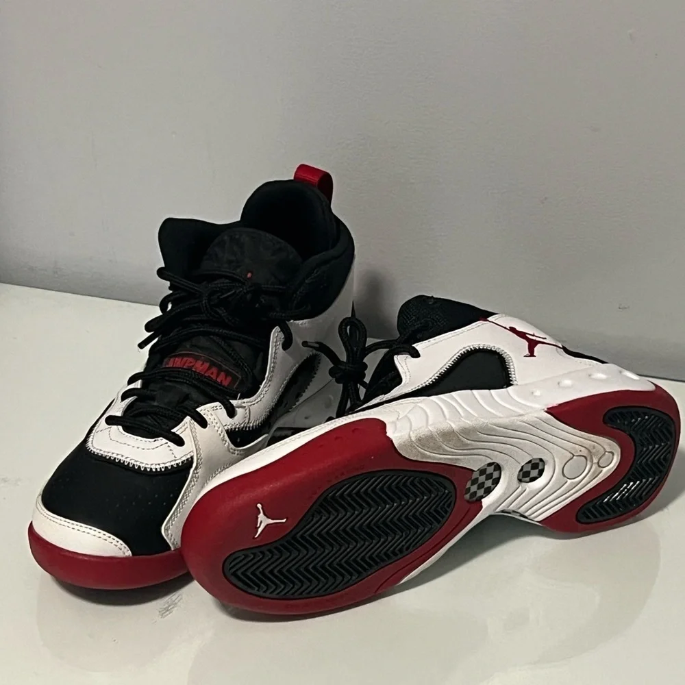 Jordan pro Rx Kids Sneakers in Black, White, and Red Accents